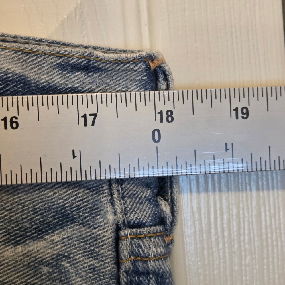 American Eagle Mens Loose Fit Light Wash Distressed Raw Hem Jeans 34x30 Blue - Picture 16 of 16